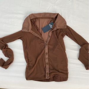 Brown mesh/sheer buttons down with collar and attached cami liner Hollister xxs